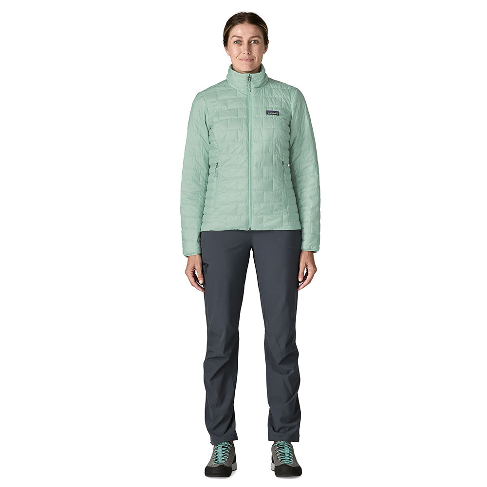 Patagonia W Nano Puff Jkt Midlayer in Blue Color