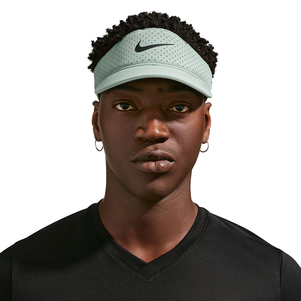 Nike Nikecourt Visor Hat in No Color