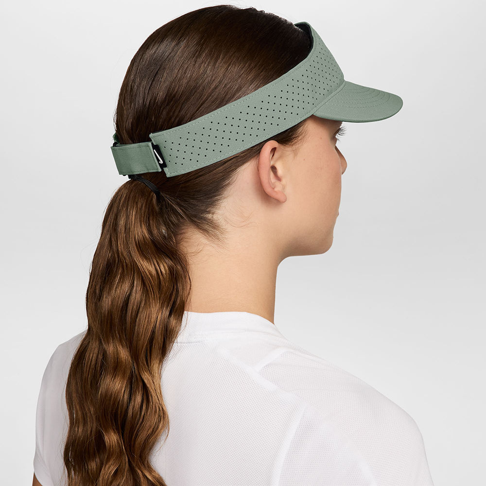 Nike Nikecourt Visor Hat in No Color