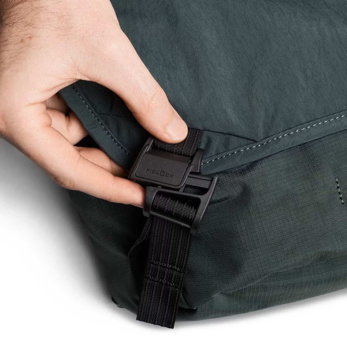 Bellroy Venture Messenger 16L Bags in Green Color