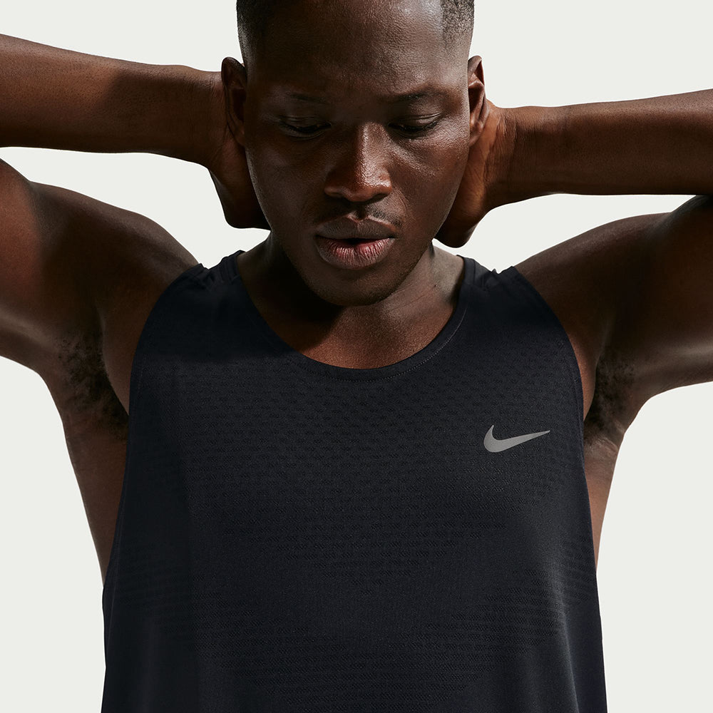 Nike M Stride Df Adv Tank Top in Black Color
