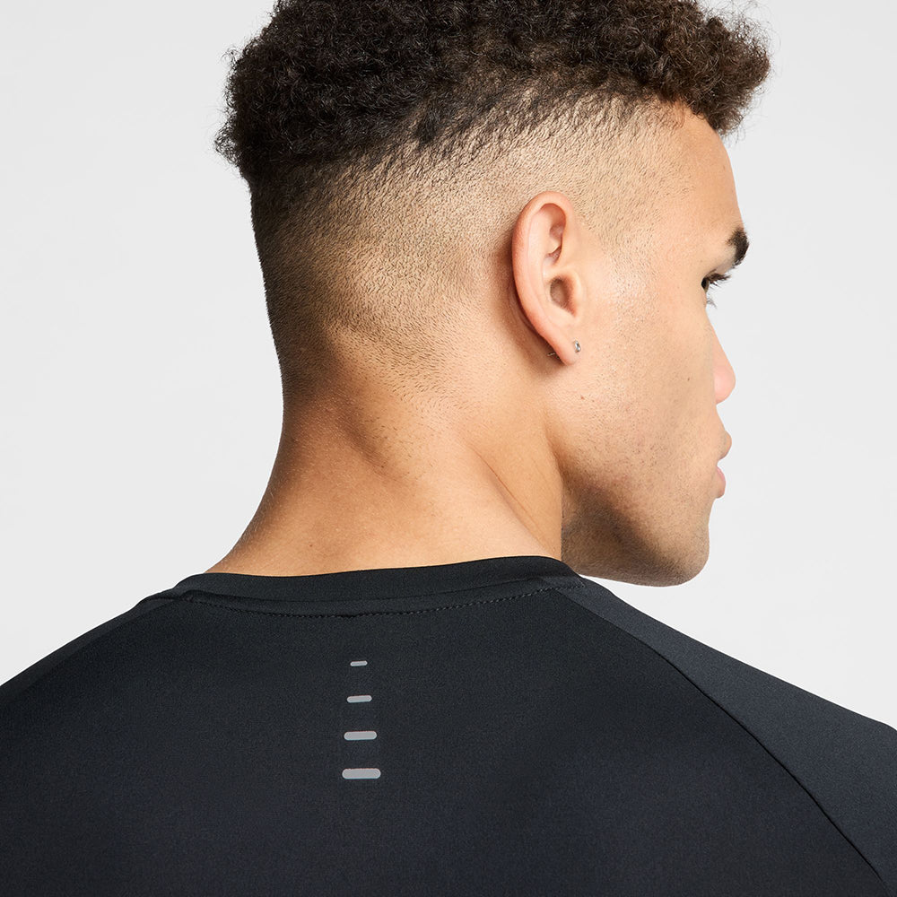 Nike M Stride Df Adv short sleeve Tops in Black Color