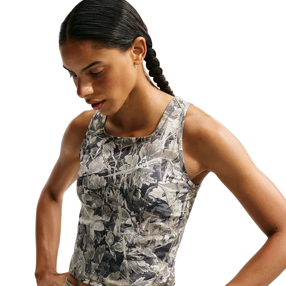 Nike W Acg Dri-FIT Crop Tank Tops in Multi Color