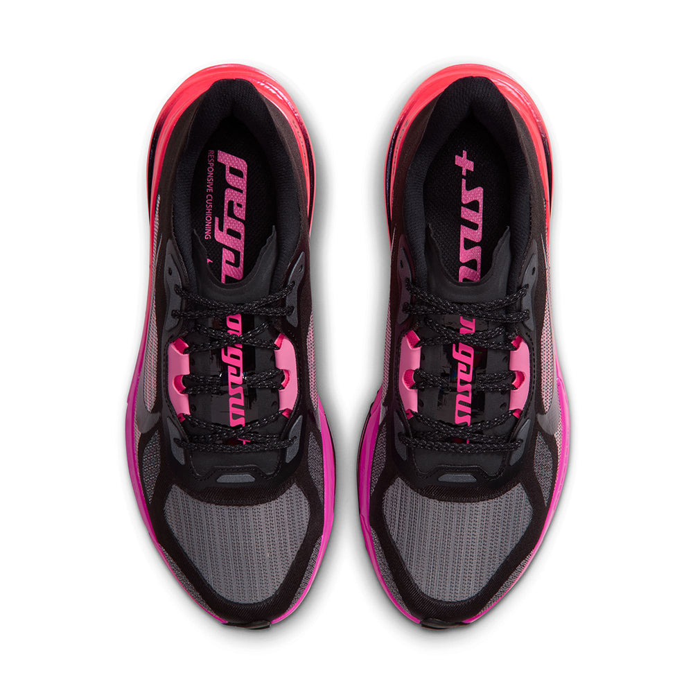 Nike W Pegasus Plus 2 Running Shoes in Black Color