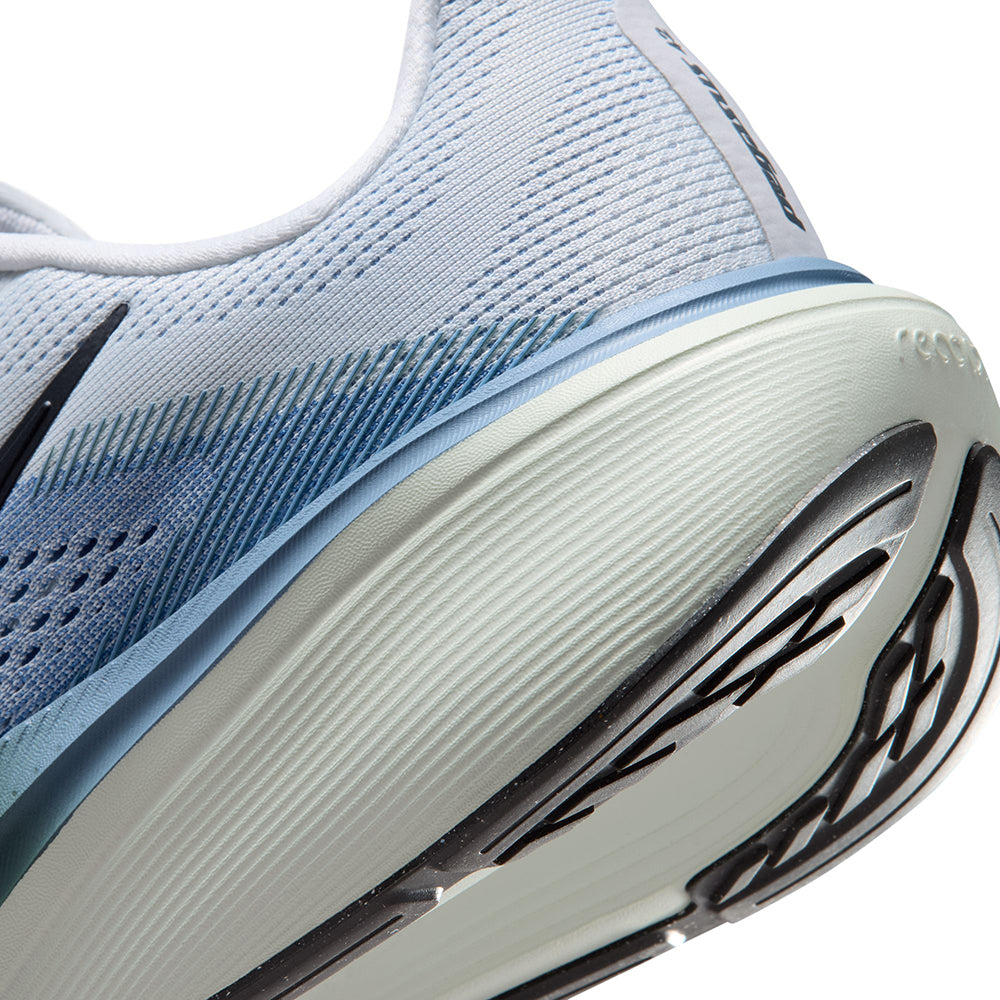 Nike M Pegasus 42 Running Shoes in White Color