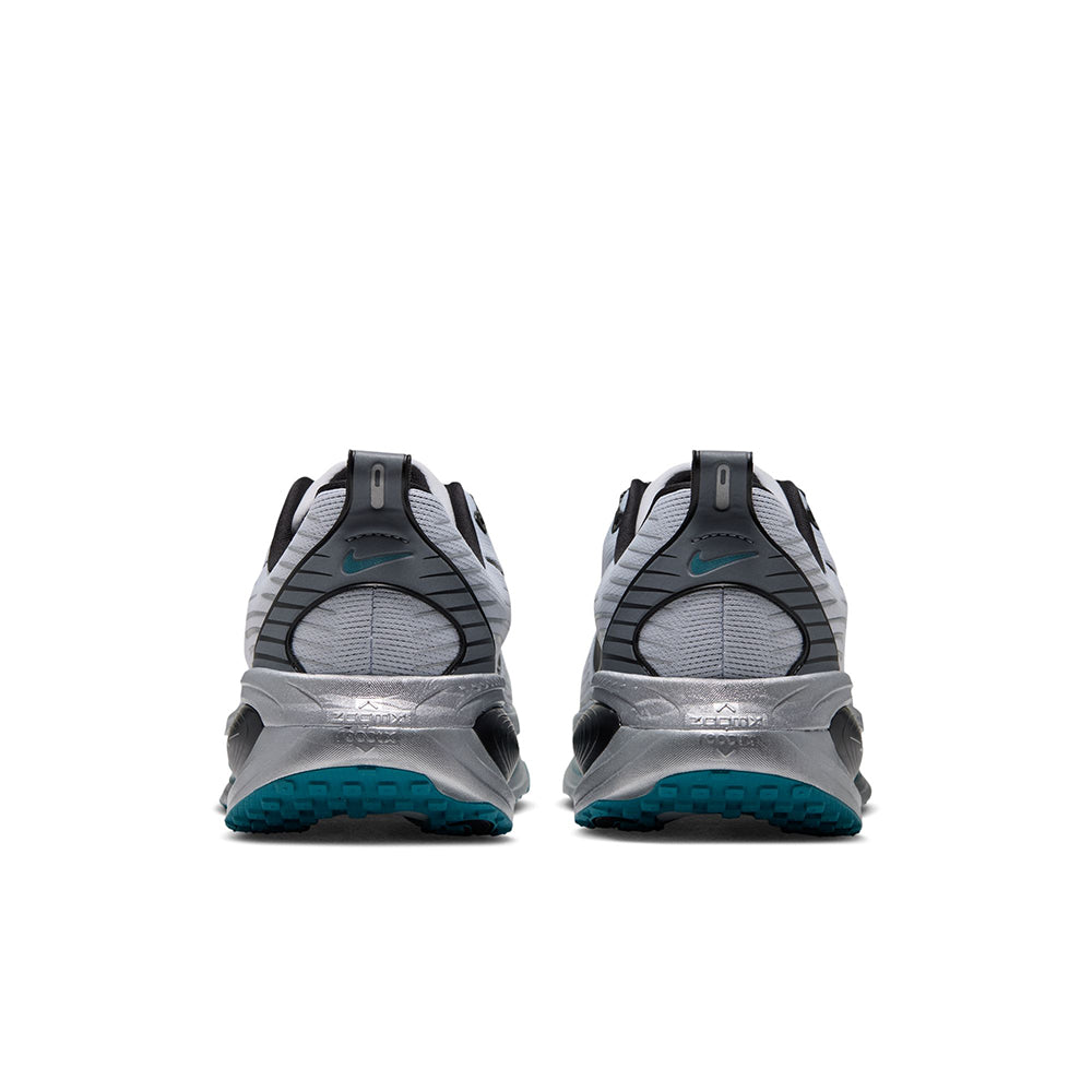 Nike M Vomero 18 Running Shoes in Grey Color