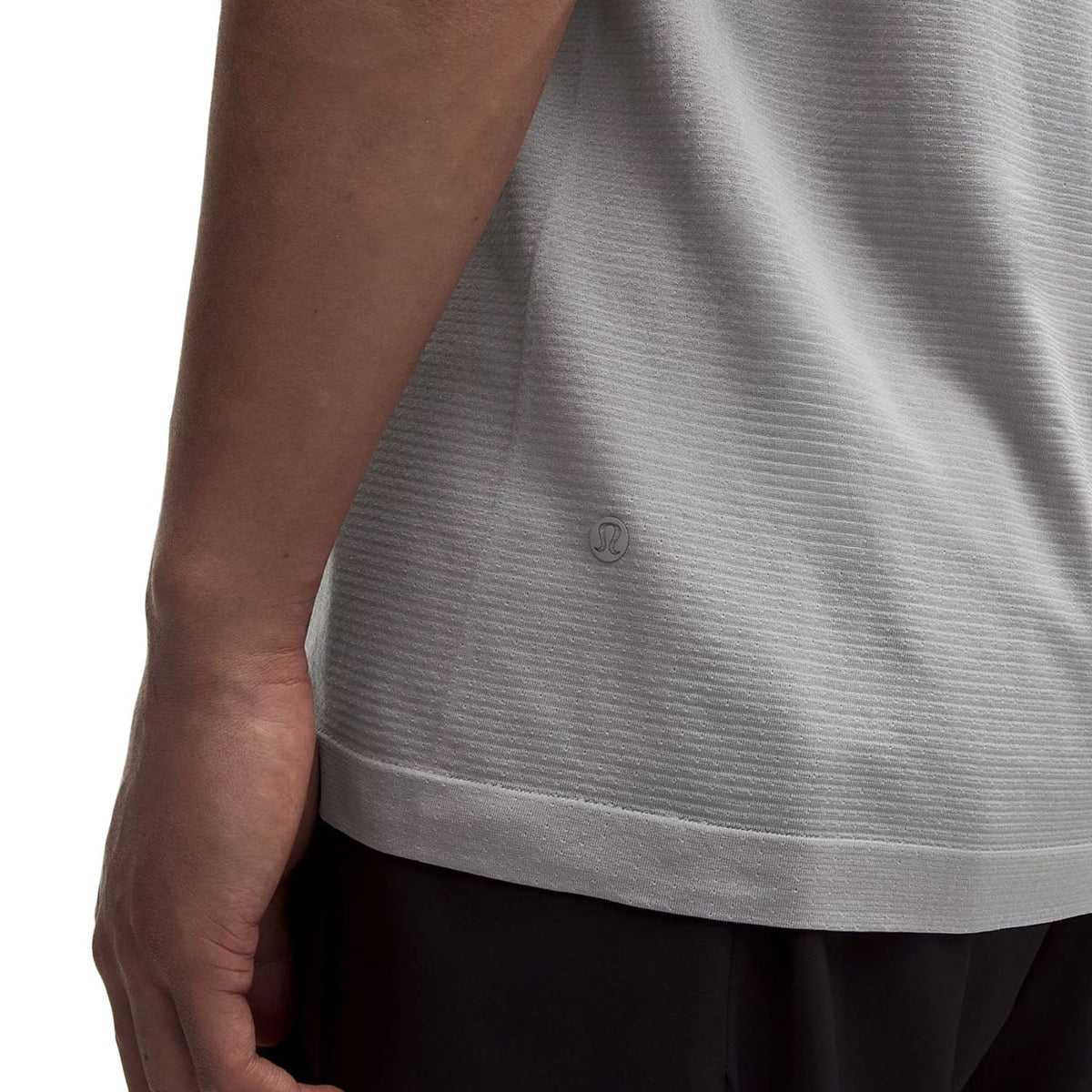 METAL VENT TECH SS SHIRT | FEATHER GR