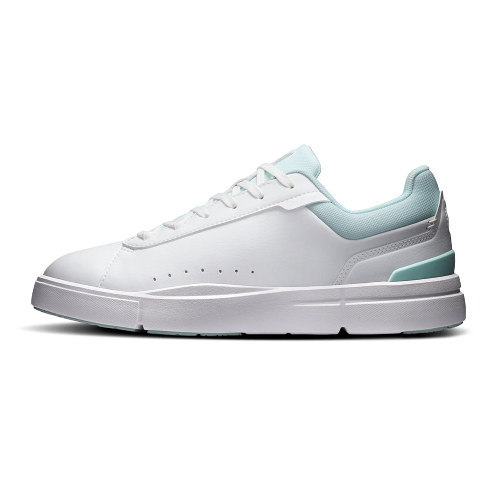 On The Roger Advantage W Sneakers in White Color
