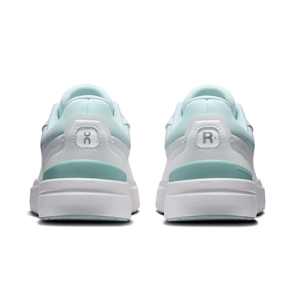 On The Roger Advantage W Sneakers in White Color