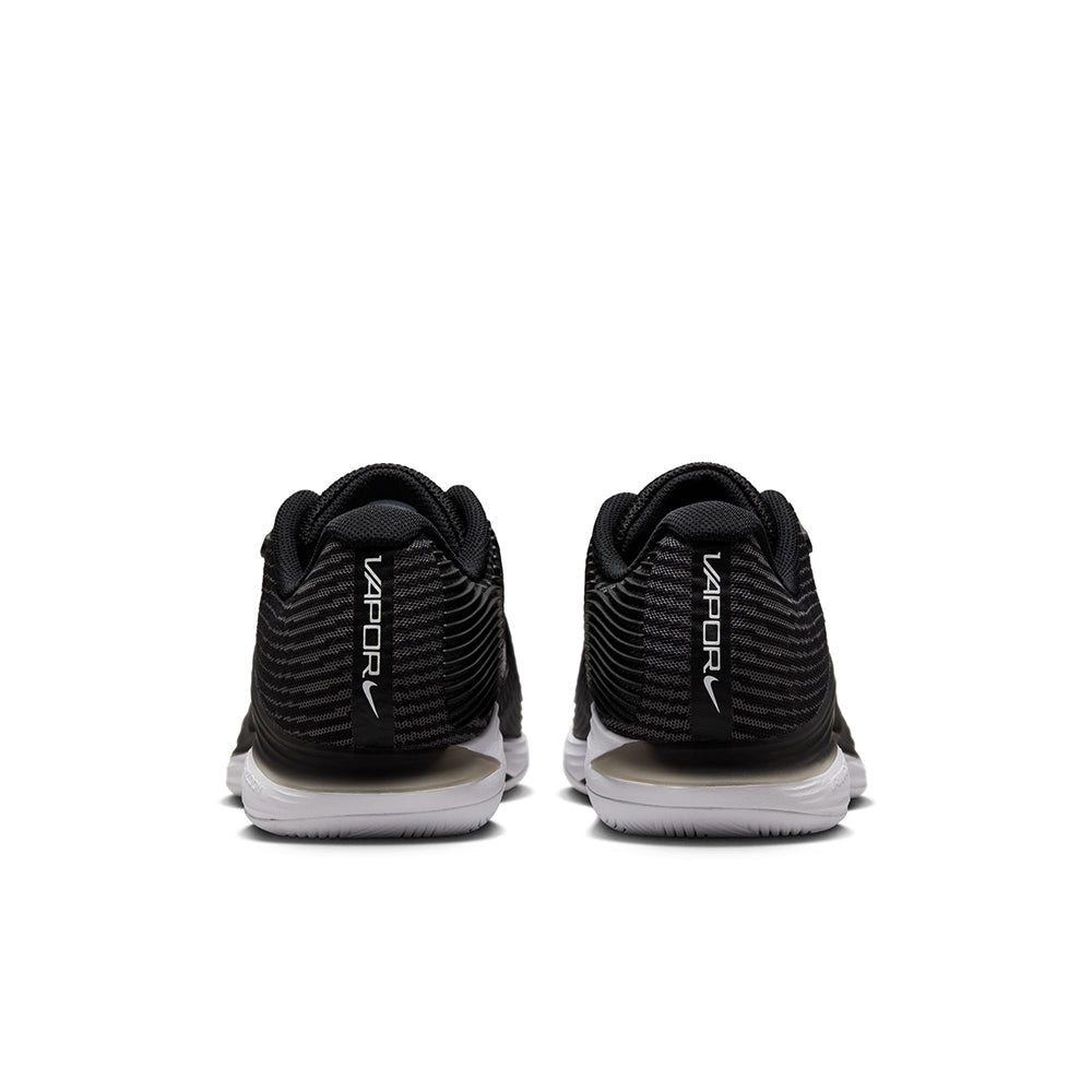 VAPOR 12 | 001 BLACK