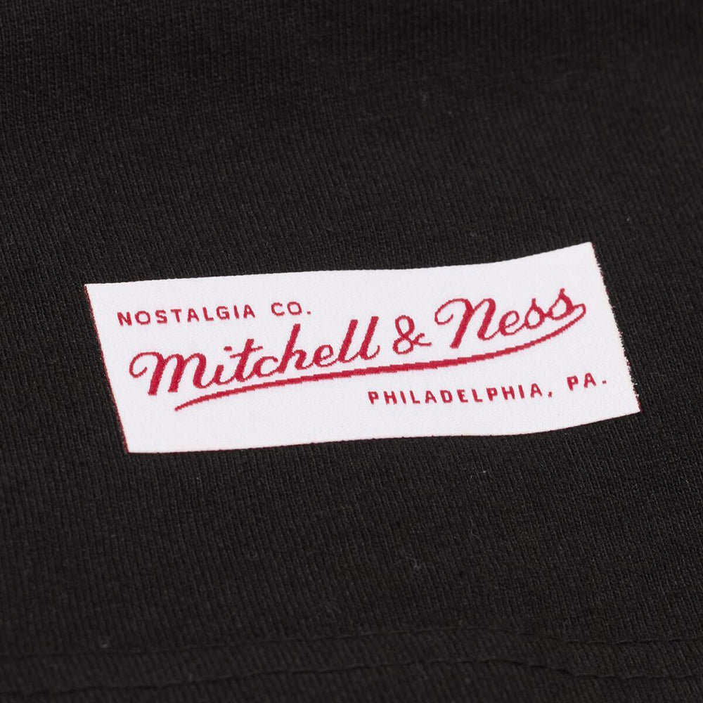 Mitchell And Ness new york knicks Deli short sleeve Fan Apparel in Black Color