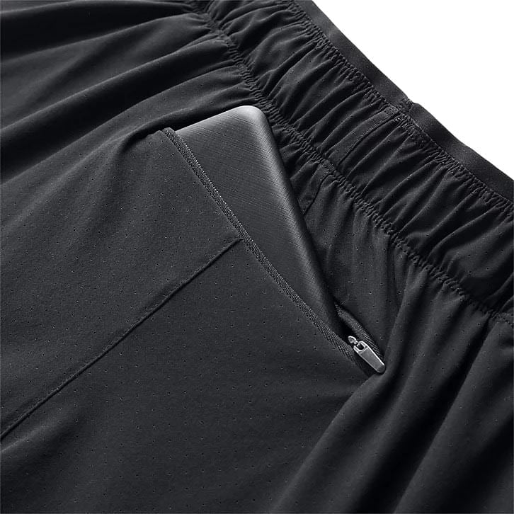 New Balance Womens Rc Short 3 Shorts in Black Color