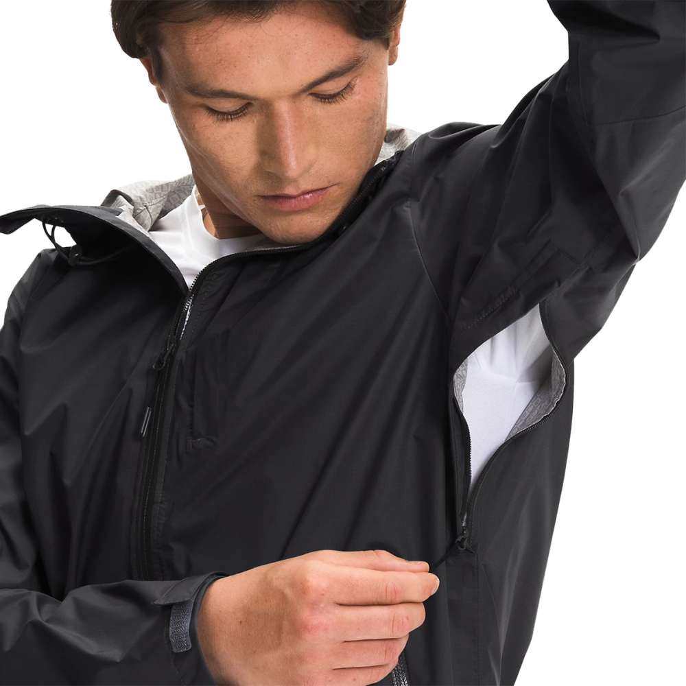 The North Face Mens Alta Vista Jacket Shells in Black Color