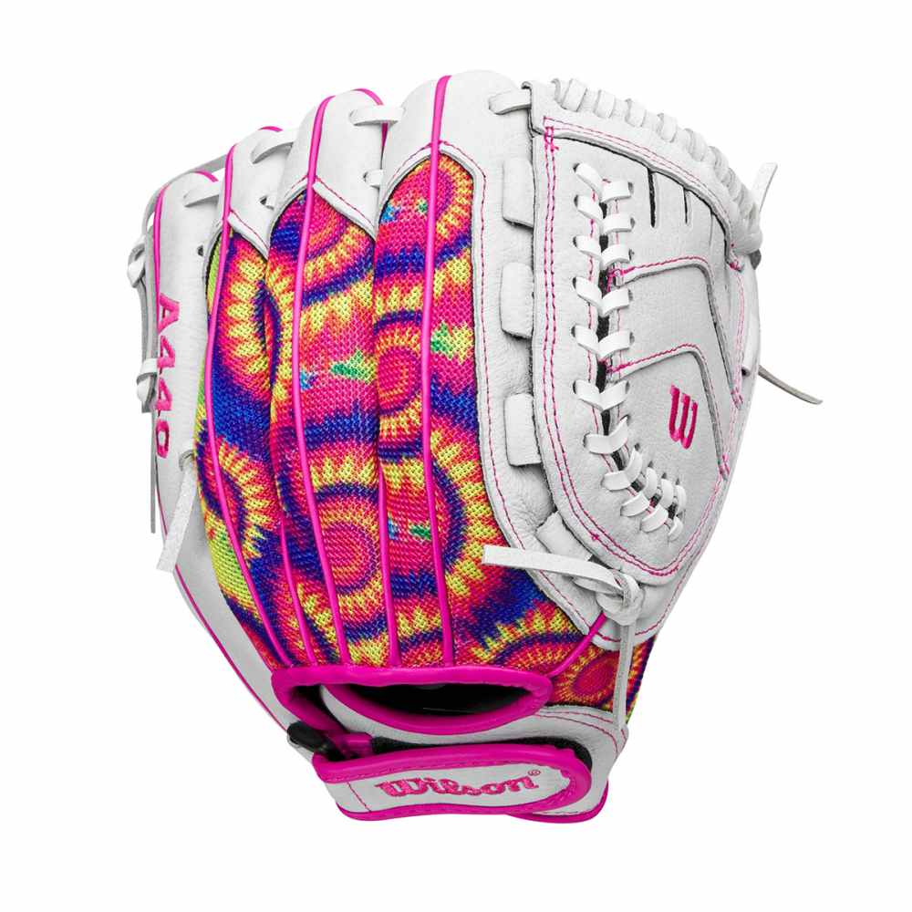 Wilson Kids 11.00 Flash fastpitch glove Softball Gloves in White Color
