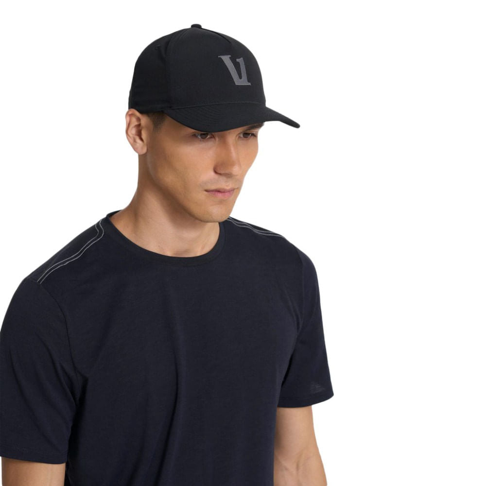 Vuori Unisex Marnitude Hat in Black Color
