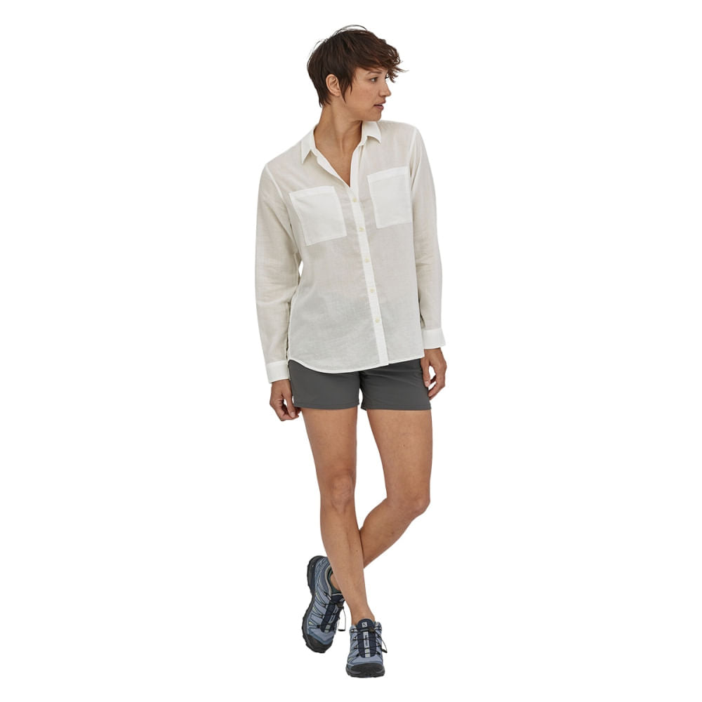 Patagonia Womens Lw A/C Buttondown Tops in White Color