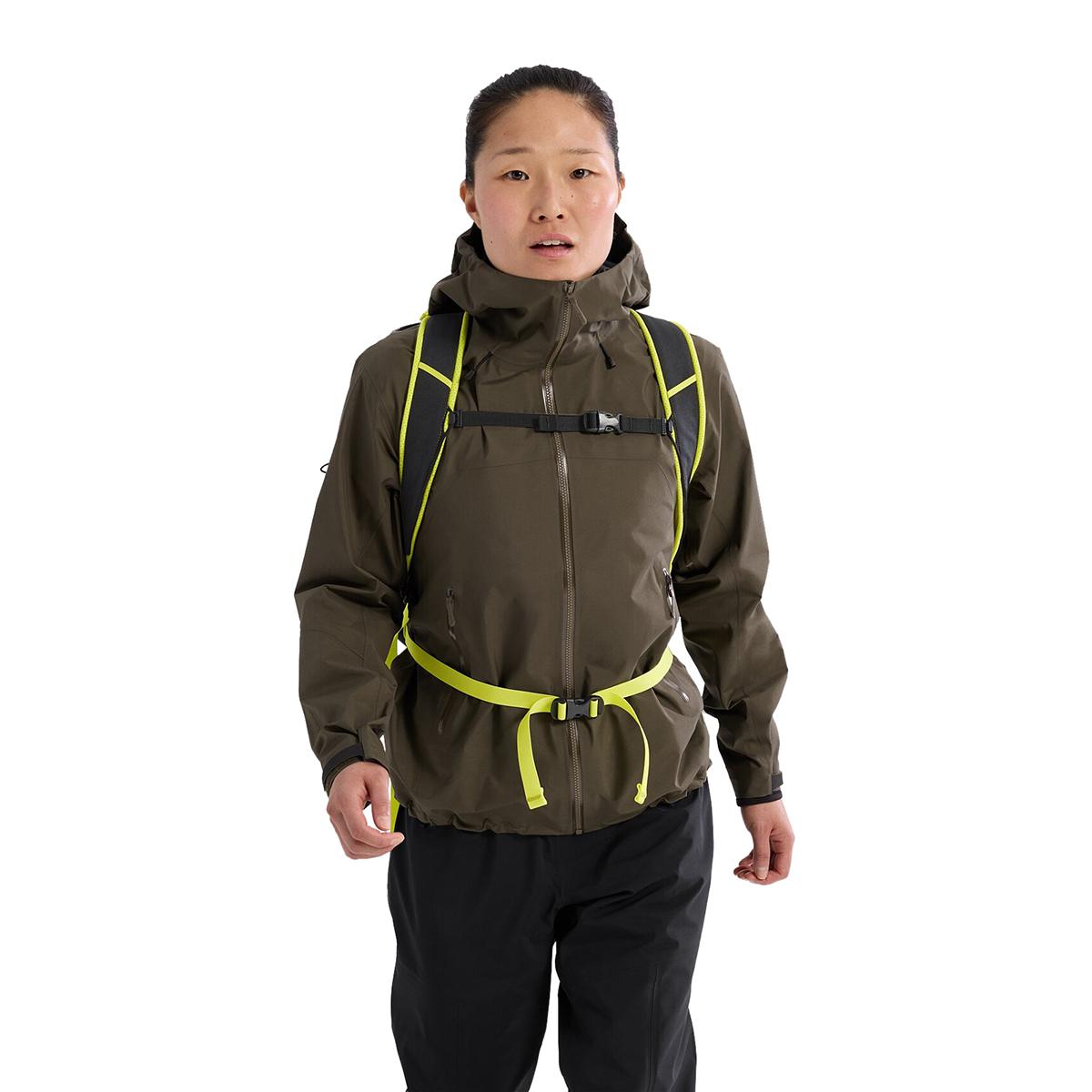 Arc'Teryx Mantis 26 Backpack Bags in Black Color