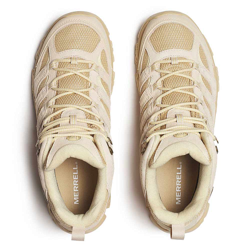 Merrell Mens Moab 3 Mid Wp Boots in Brown Color