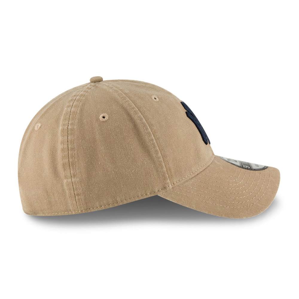 New Era Unisex new york yankees 9TWENTY Core Classic Fan Apparel in Brown Color