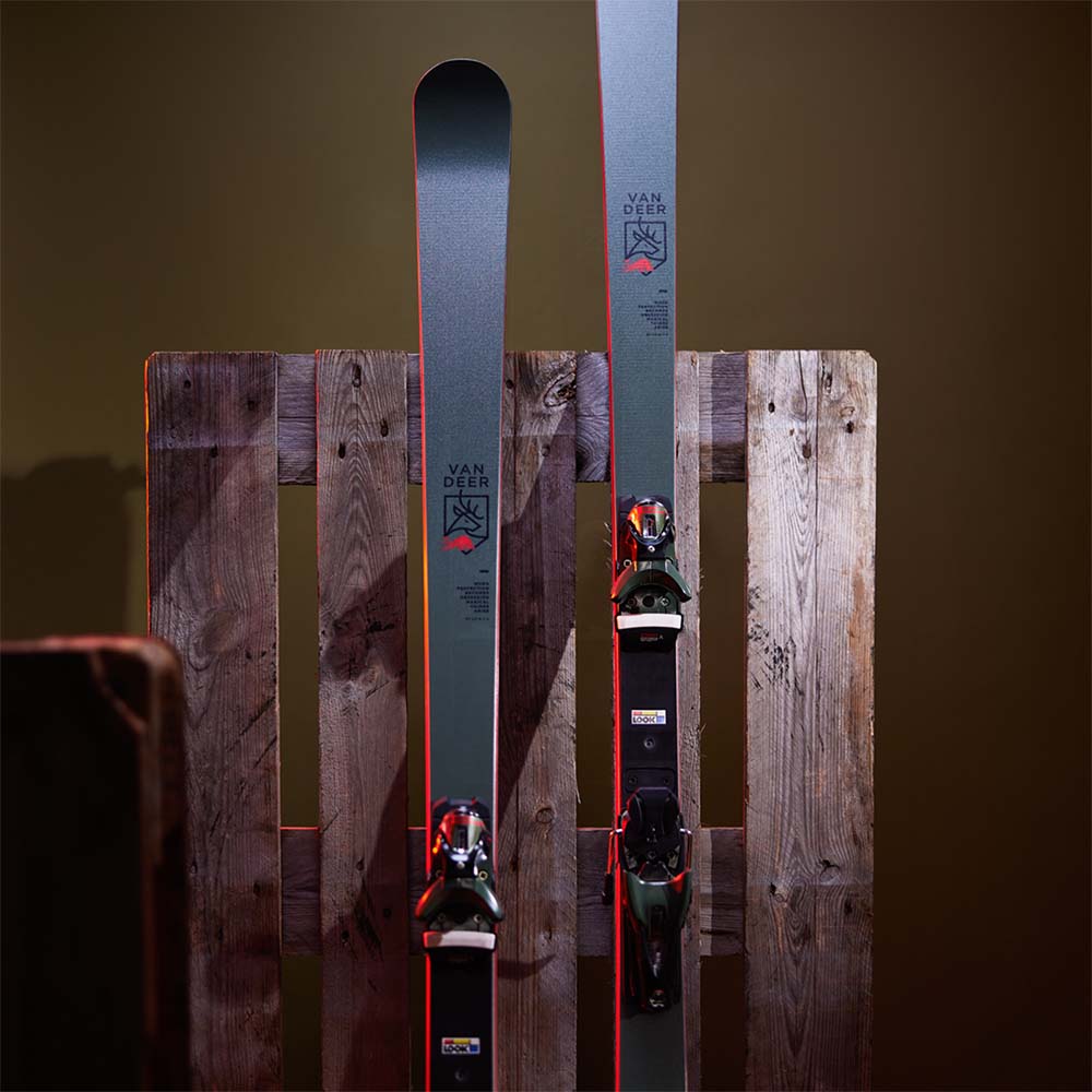 Van Deer-Red Bull Sports Mens Pro W/R22 Wc + Spx 15 Skis in No Color