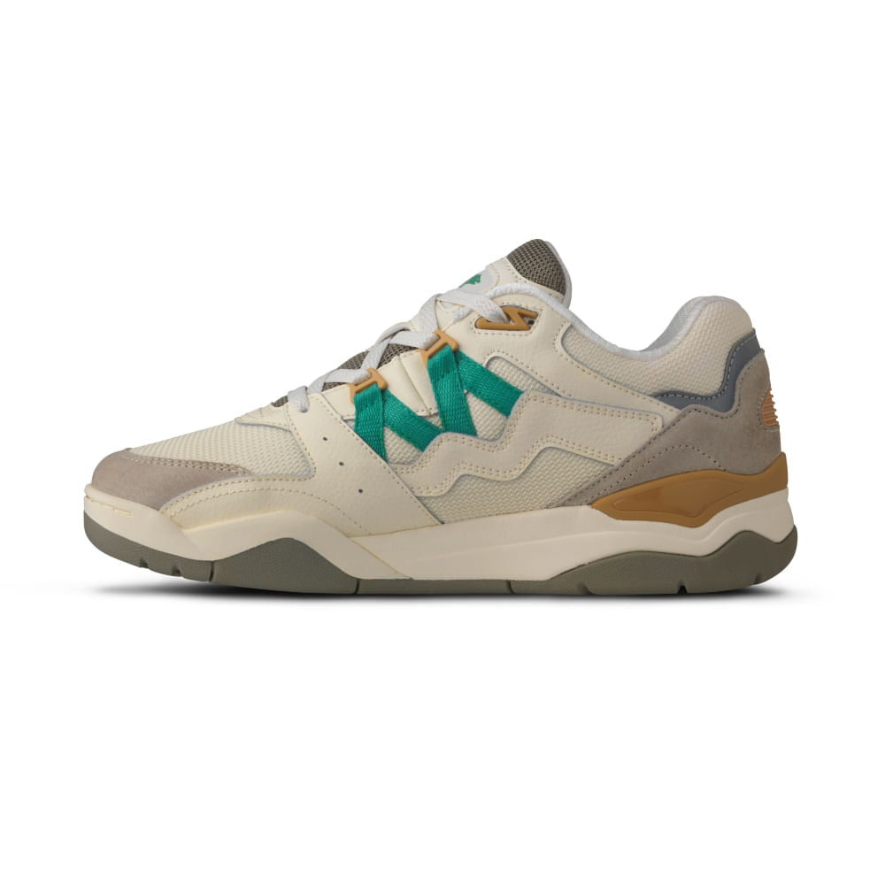 Karhu North America Unisex Fusion Xt Sneakers in White Color