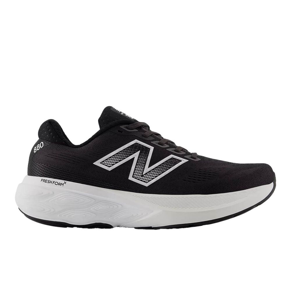 New Balance Mens 880V15 Running Shoes in Black Color