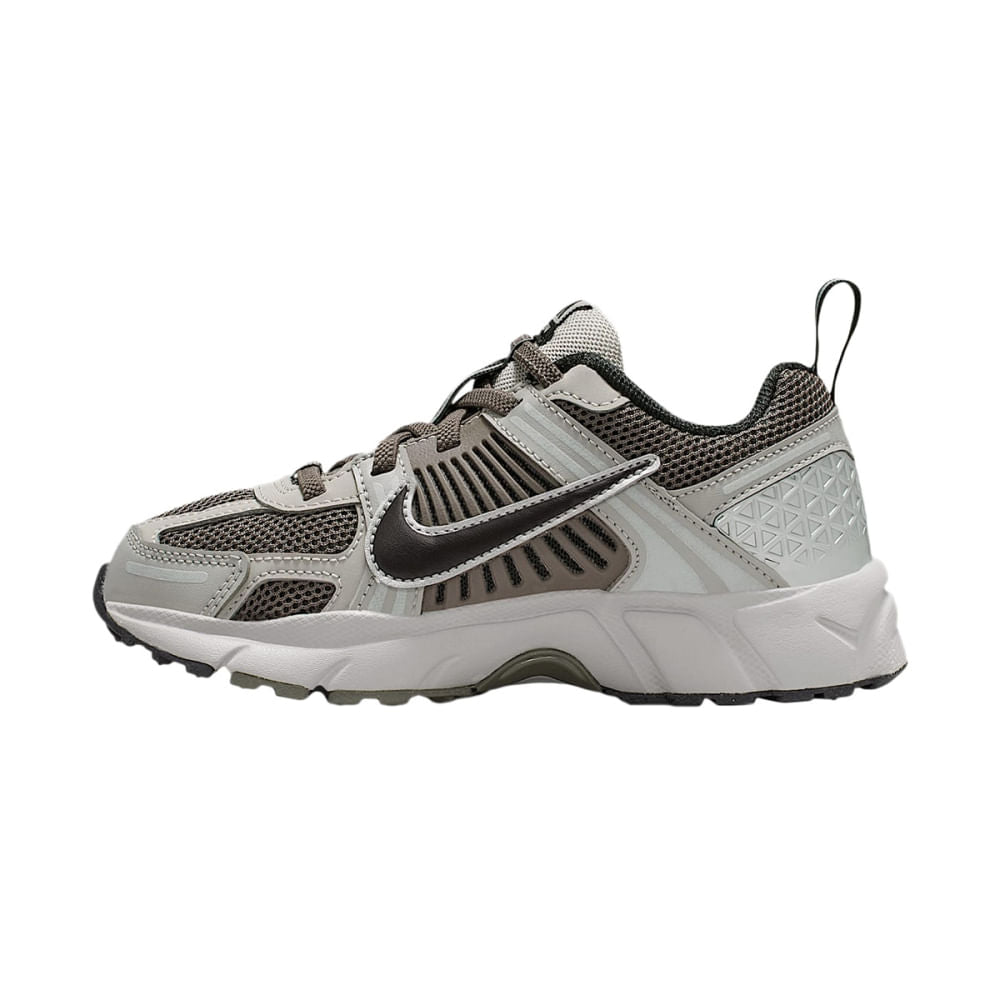 NIKE VOMERO 5 | 010 COLLEG