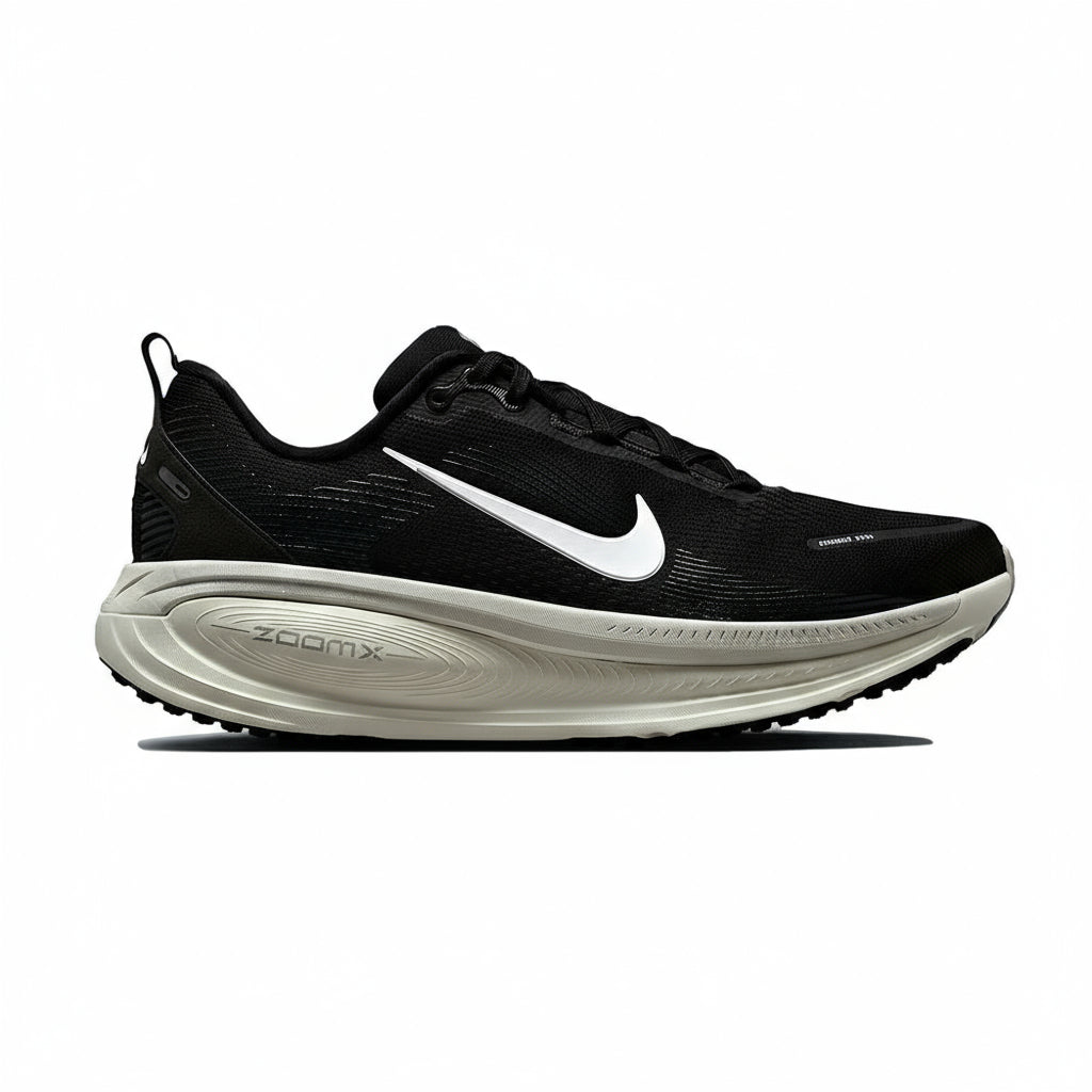 Nike Mens Vomero 18 Shoes | BLACK/SUMMIT WHI – Paragon Sports