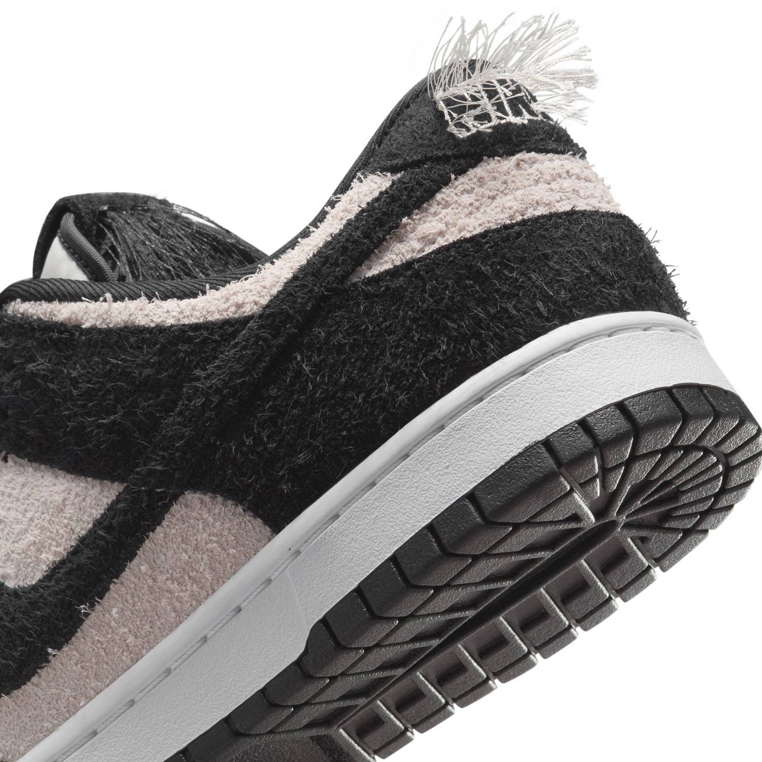 NIKE DUNK LOW RETRO SE | 100 WHITE/