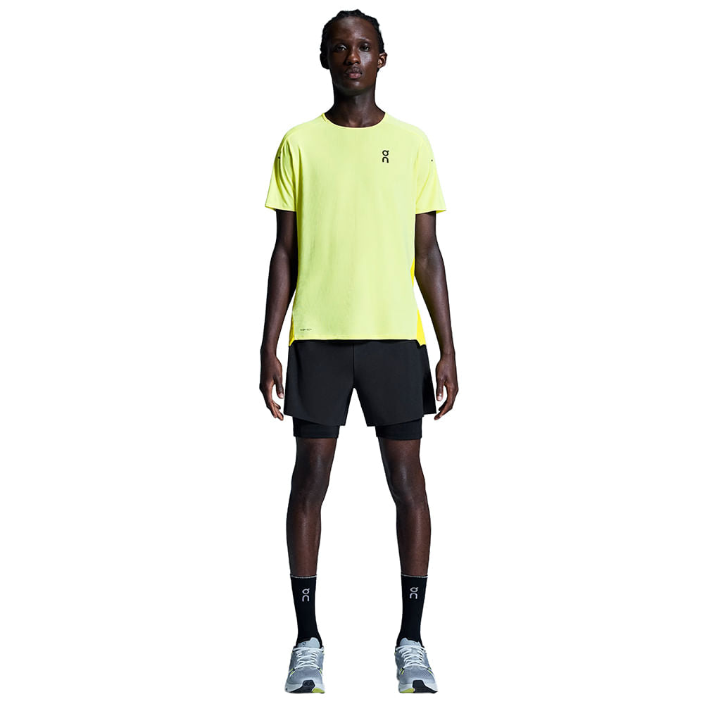 On Mens 5In Perf 2In1 Shorts in Black Color
