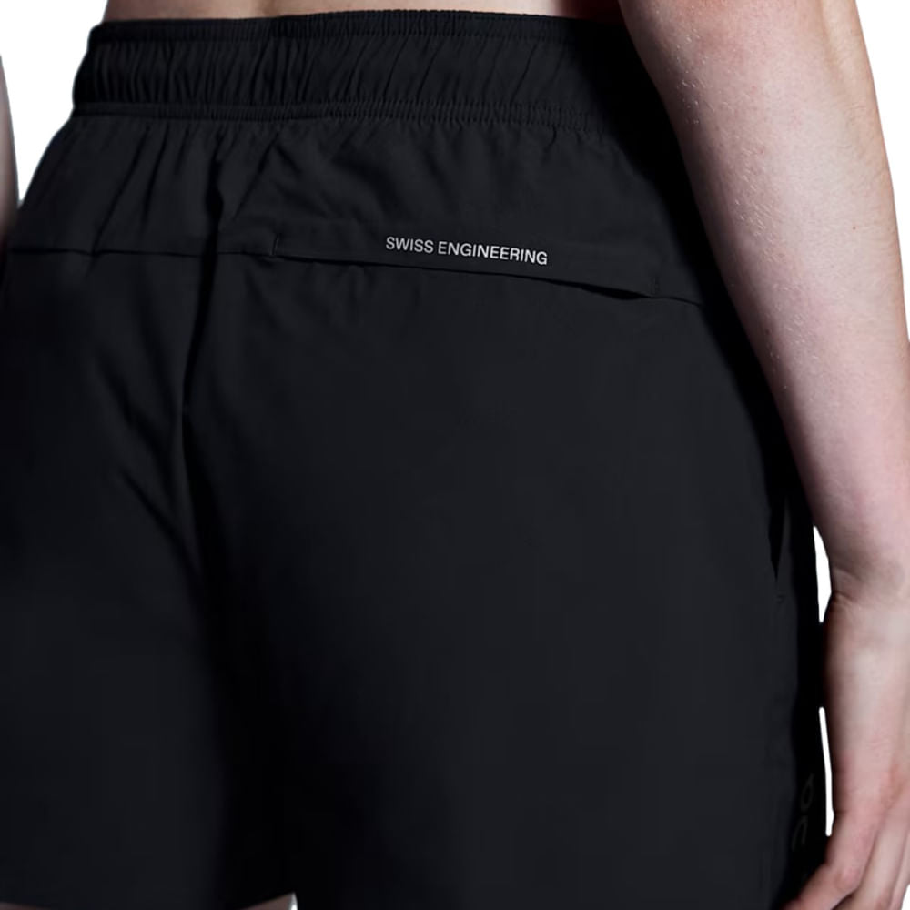 On Womens 3In Core Shorts in Black Color