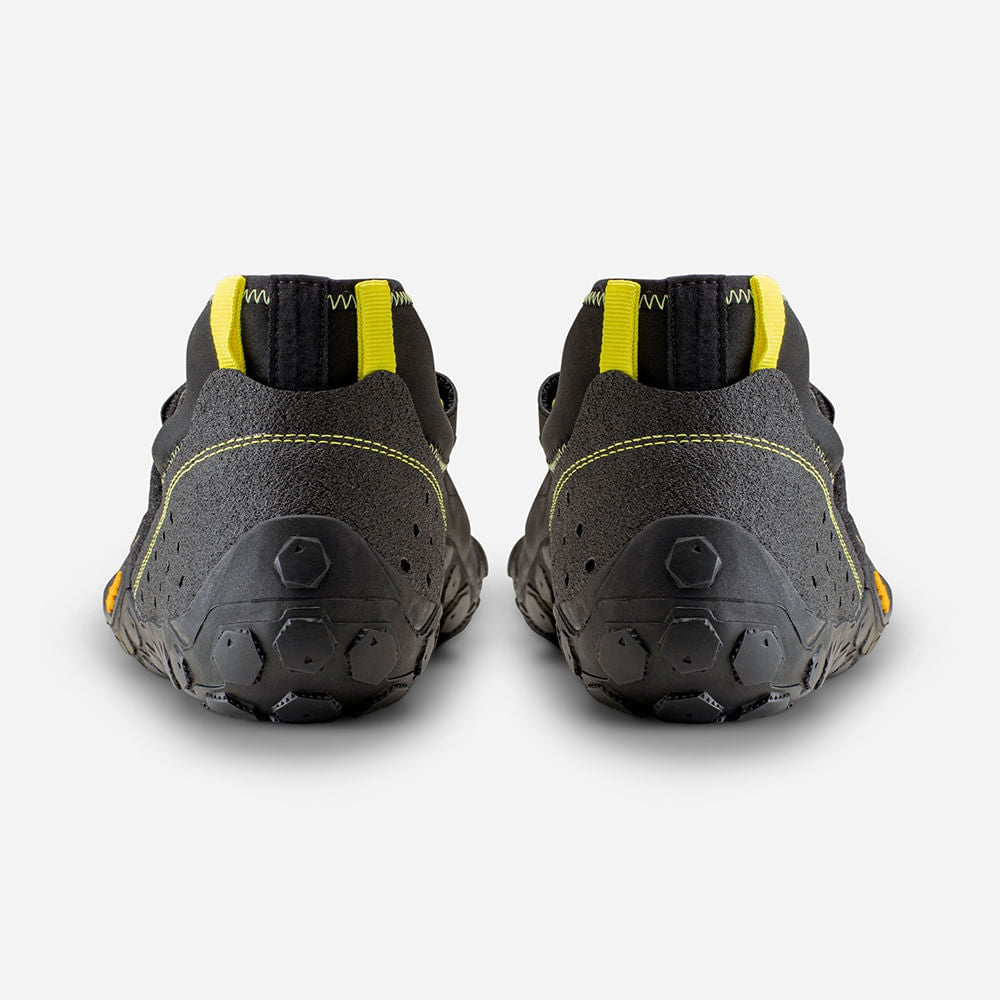 Vibram Fivefingers Unisex Scramkey Trail Shoes in Black Color