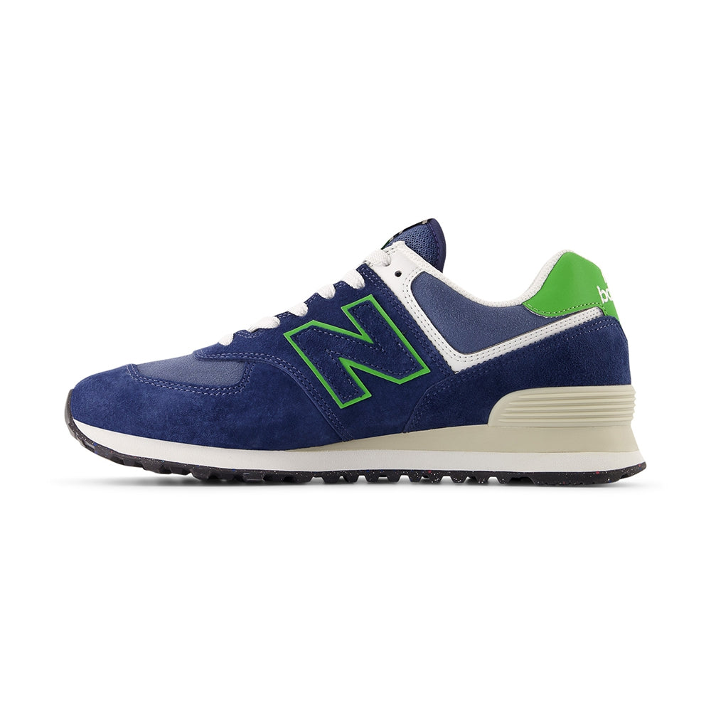 New Balance Unisex 574 Sneakers in Blue Color