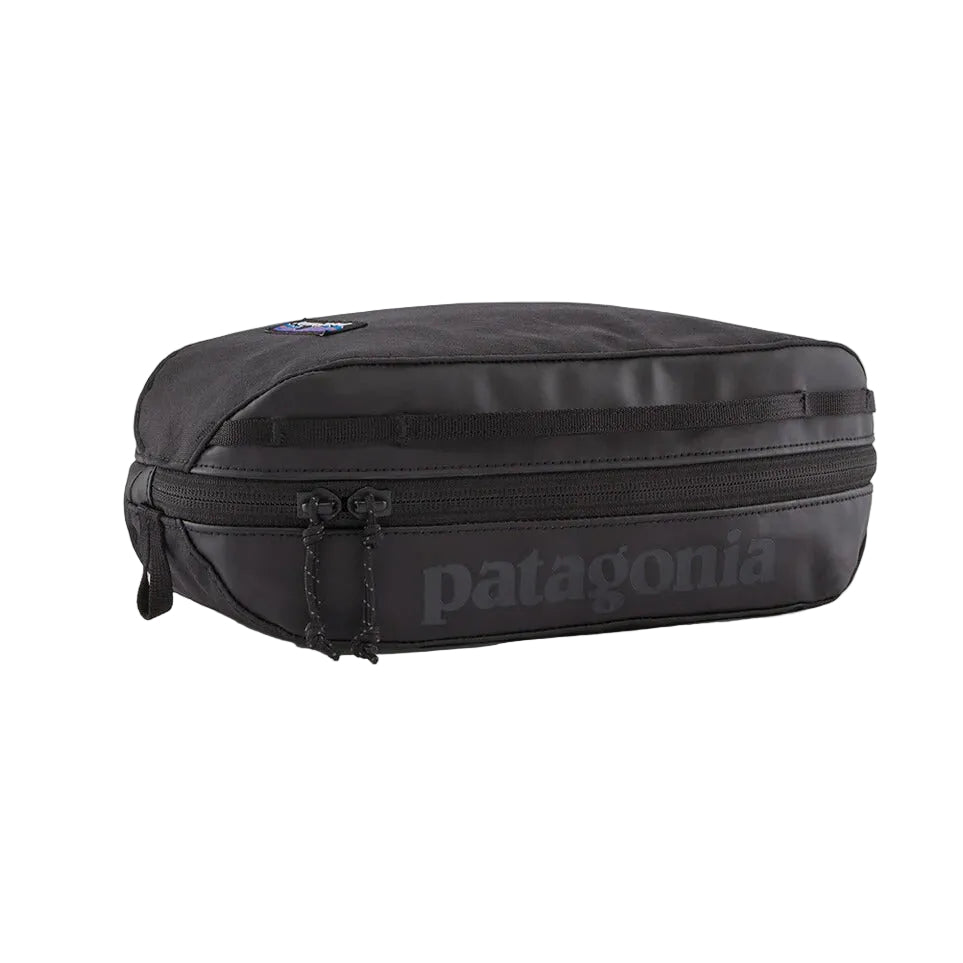 Patagonia Black Hole Cube 3L Bags in Black Color