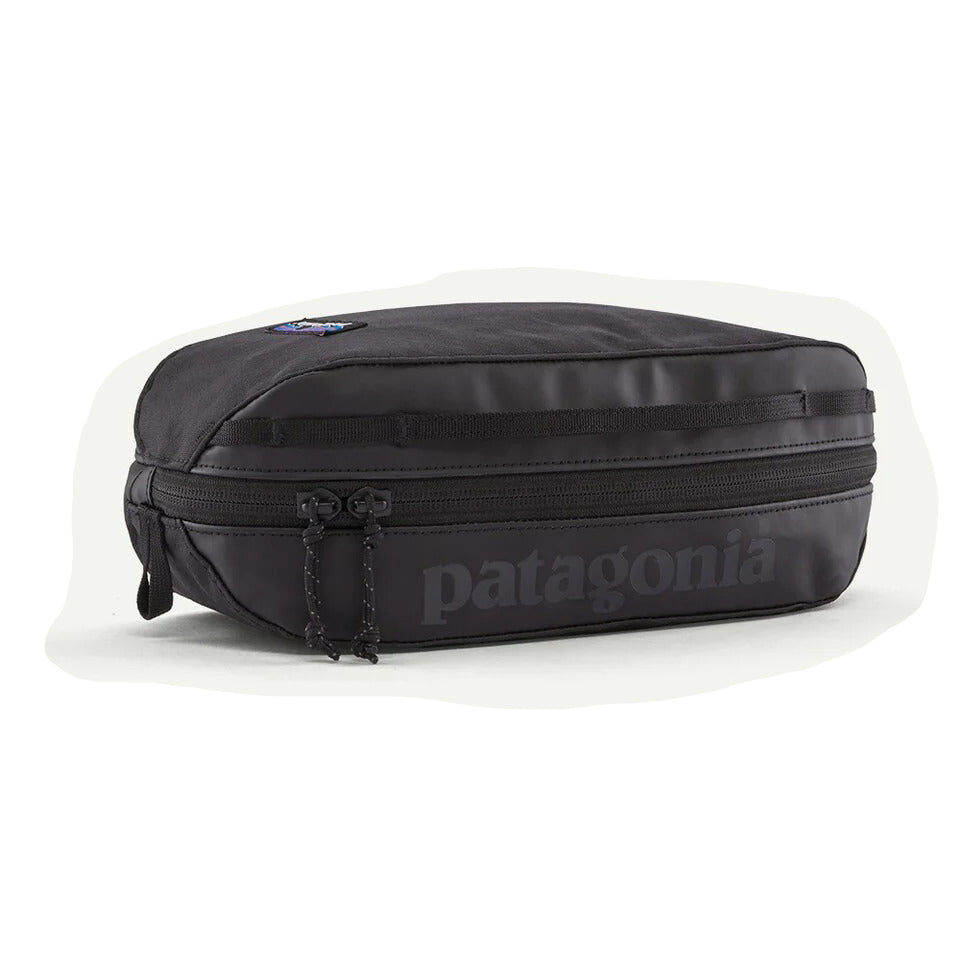 Patagonia Black Hole Cube 3L Bags in Black Color