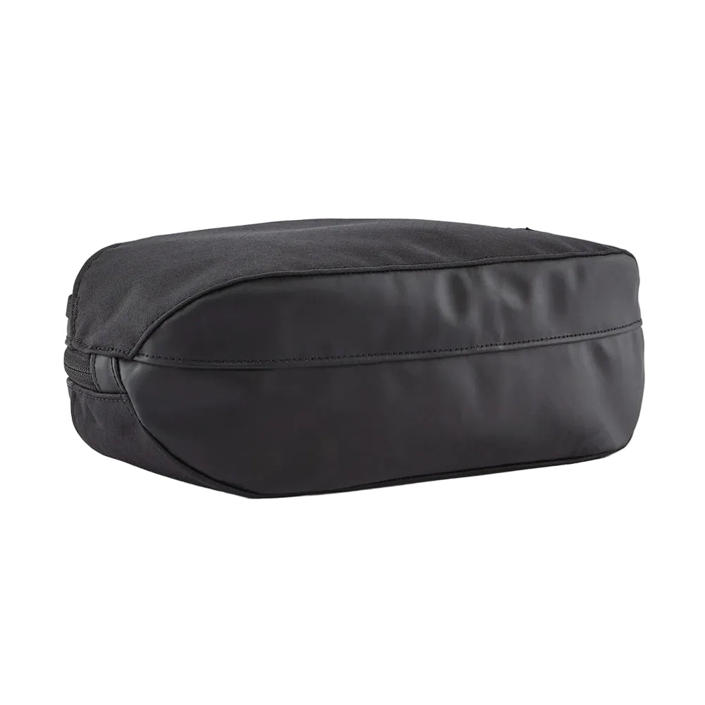 Patagonia Black Hole Cube 3L Bags in Black Color