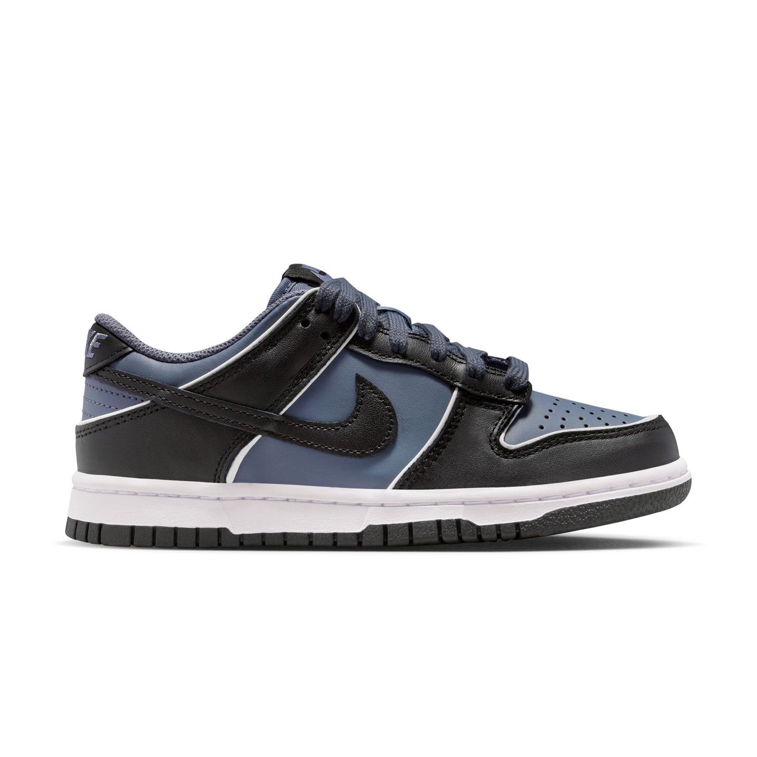 Nike Kids Dunk Low SE Sneakers in Grey Color