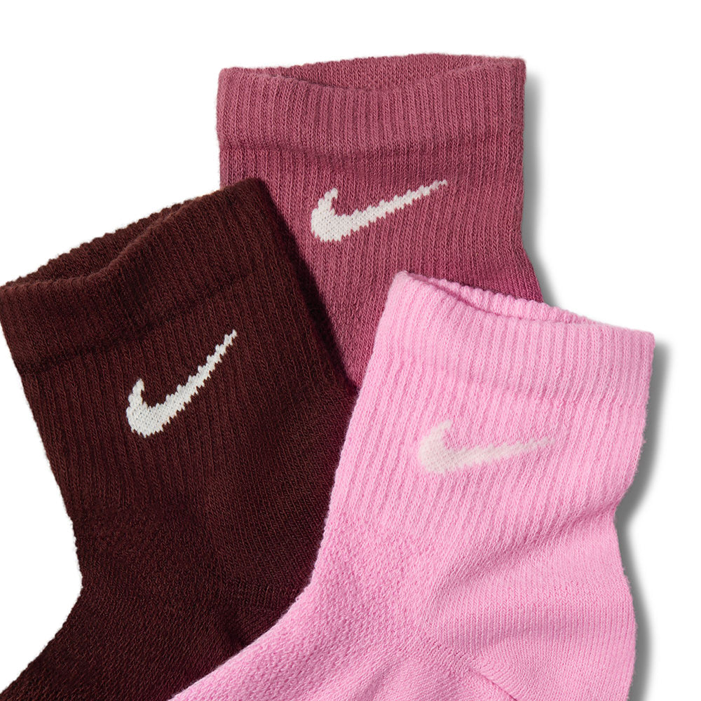 Nike Unisex 3Pk Ed Dri-FIT 1/4 Socks in Multi Color