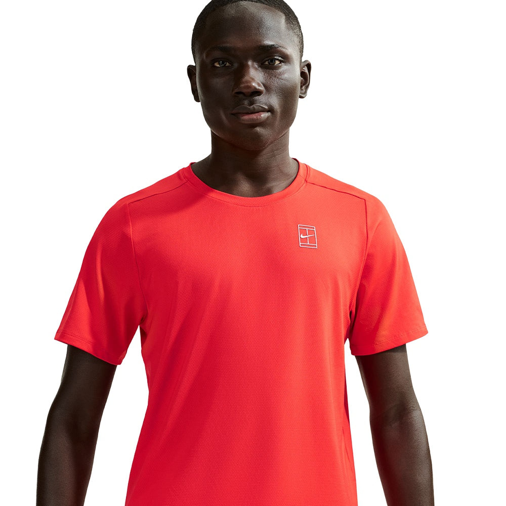 Nike Mens Nikecourt Advantage Tee Tops in Red Color