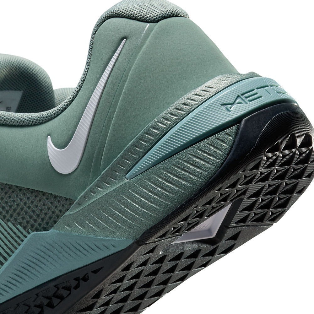Nike Mens Metcon 10 Fitness Shoes in Green Color