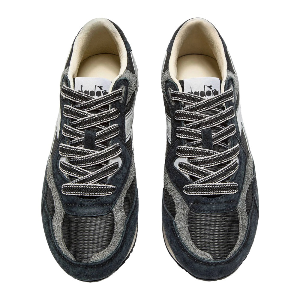 Diadora Womens Equipe Revenge Italia Us Sneakers in Black Color