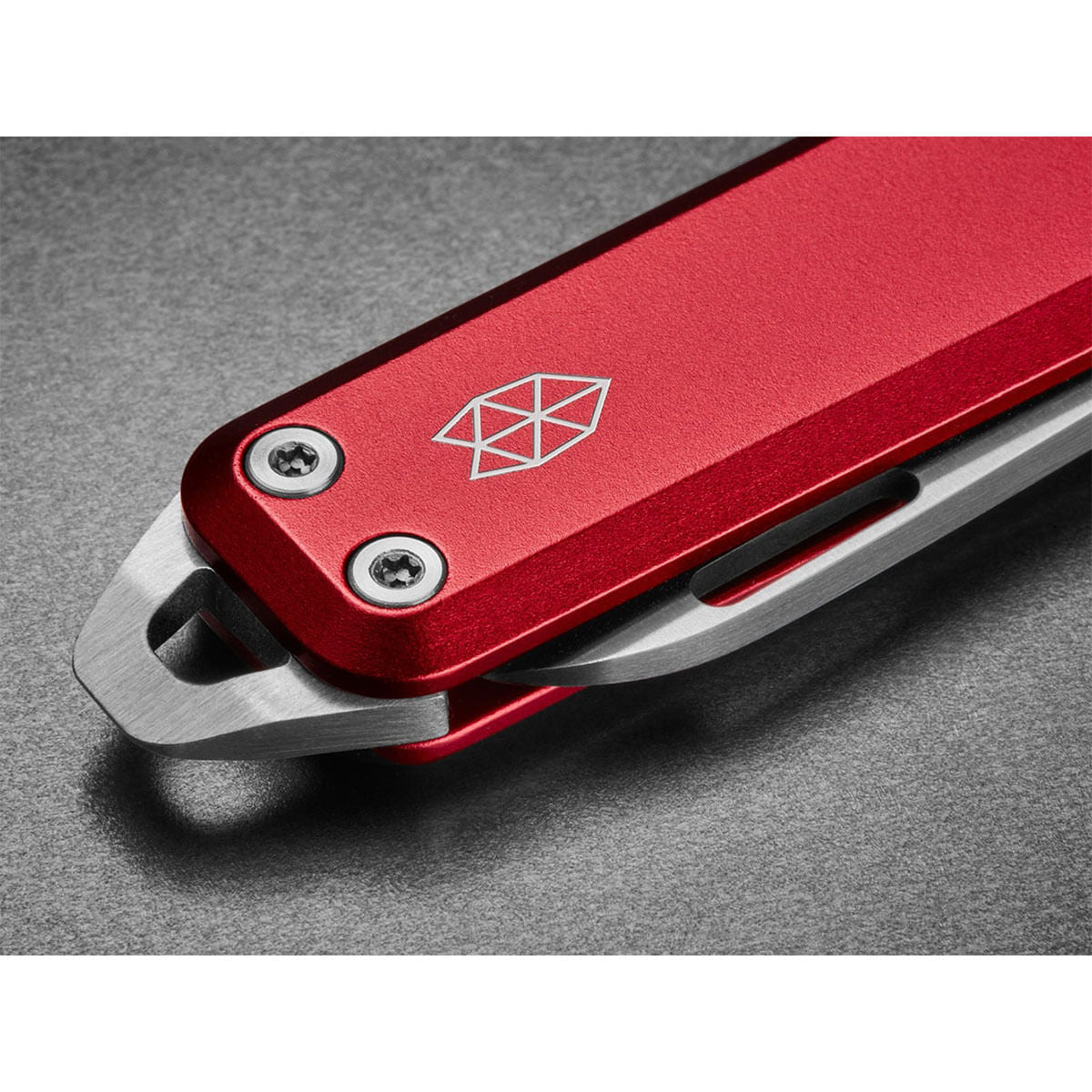 ELKO STAINLESS ALUMINUM | RED