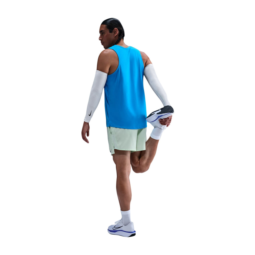 Nike Mens Df Miler Tank Tops in Blue Color