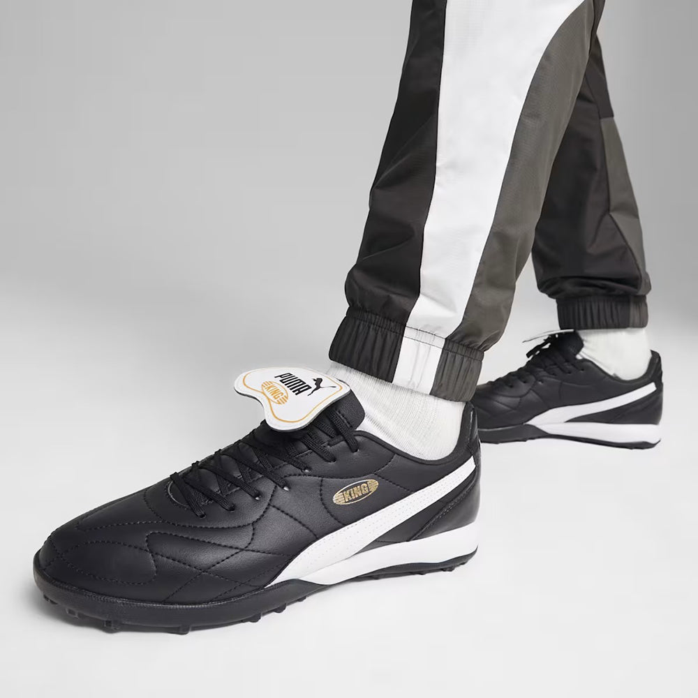 Puma Unisex King Top Tt Turf Cleats in Black Color