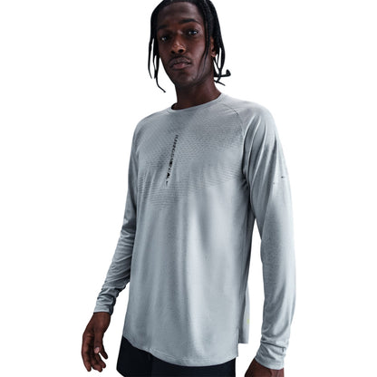 Nike Mens Df Adv Ls Run Top Refl Tops in Grey Color