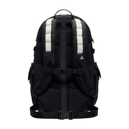 Nike Unisex Acg Daymax Backpack 25L Bags in Black Color