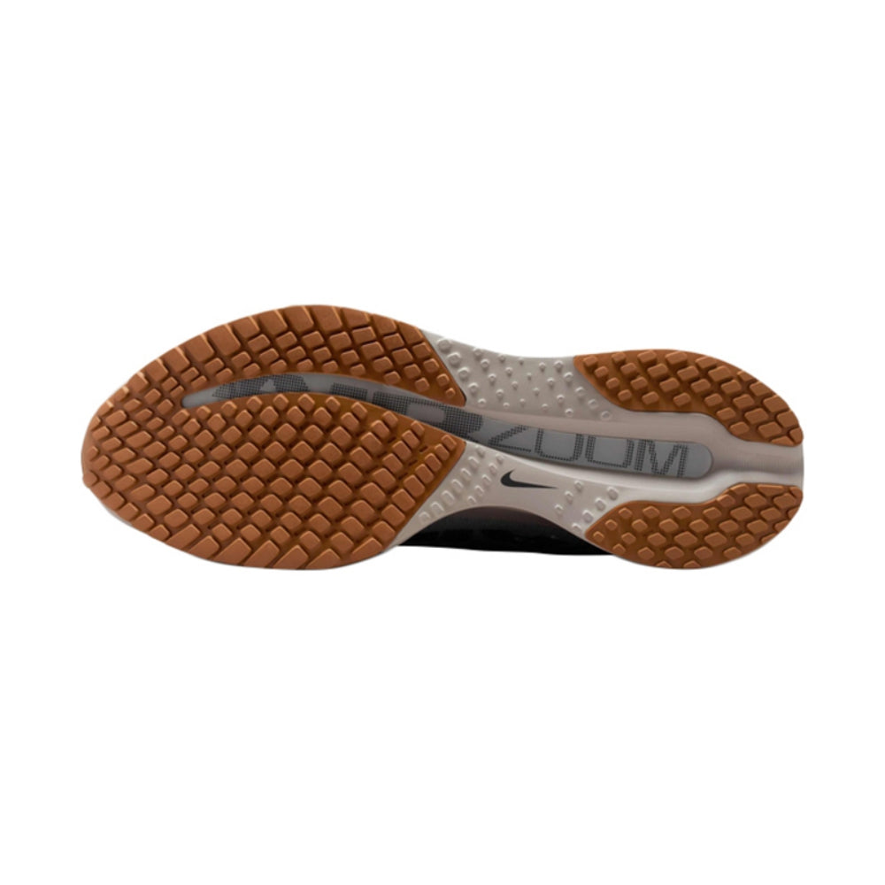Nike Mens Pegasus Premium Running Shoes in Grey Color