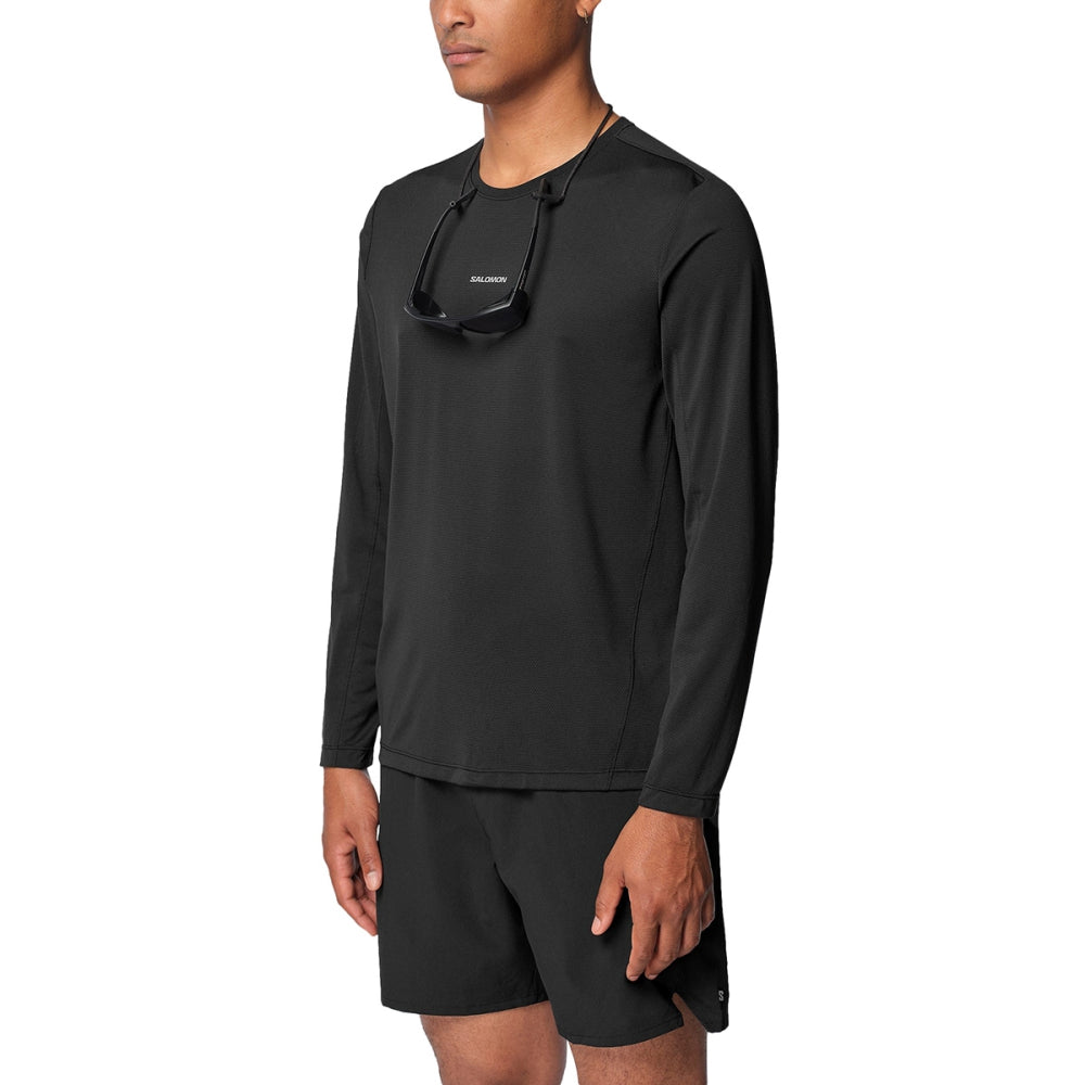 Salomon Mens Shkout Core Ls Tee M Tops in Black Color