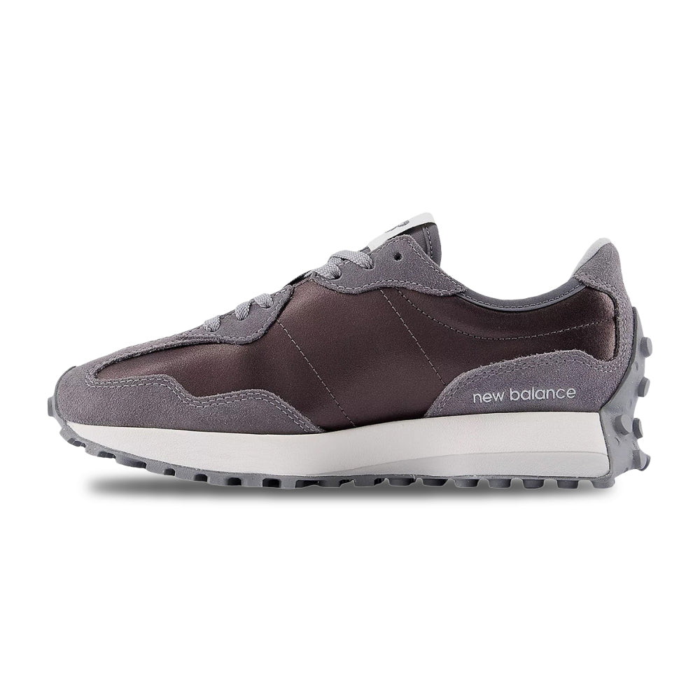 New Balance Womens 327 Sneakers in Black Color