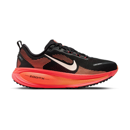 Nike Womens Vomero 18 Running Shoes in Black Color